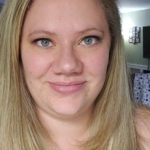 Meet your Posher, Roxanne